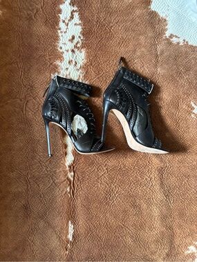 Brian Atwood Lusia high heeled sandal size 8.5